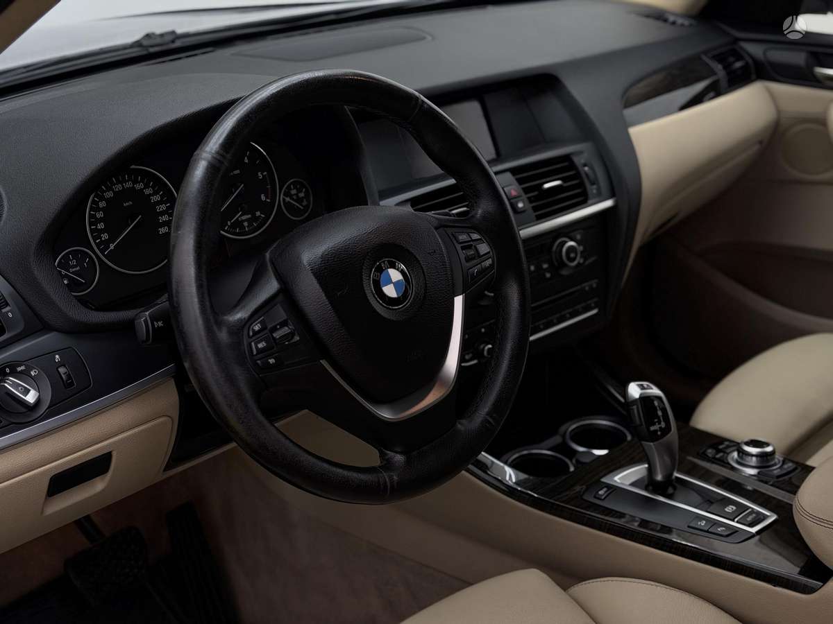 BMW X3 2012 — photo 9