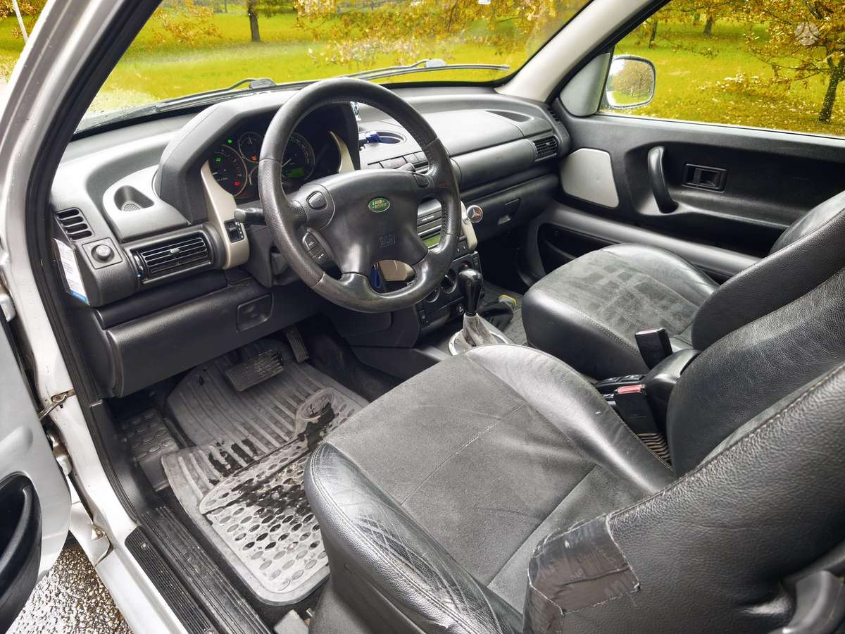 Land Rover 2004 — photo 6