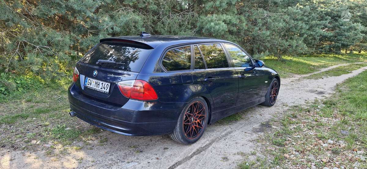 BMW 320 2009 — двигун 1995 cm³, 177 HP (130kW)