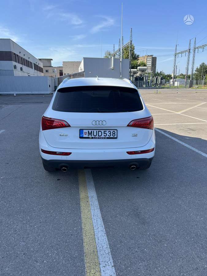 Audi Q5 2012 — engine 2967 cm³, 241 HP (177kW)
