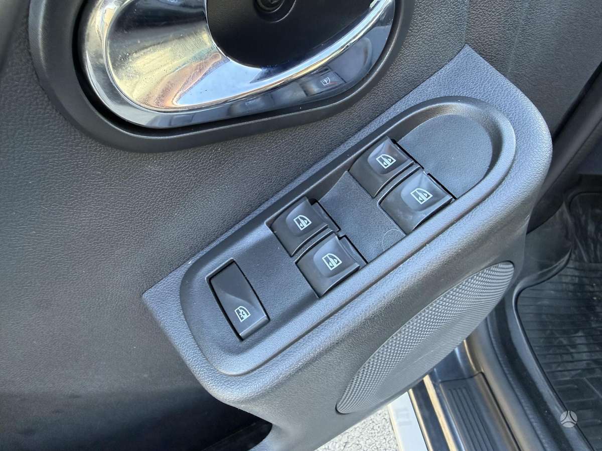 Dacia Duster 2014 — photo 15