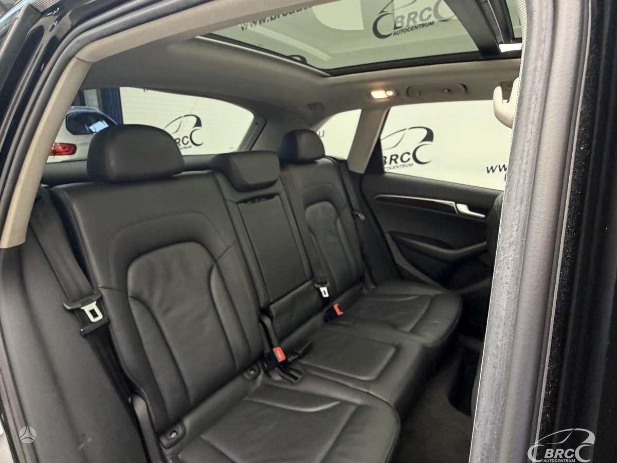 Audi Q5 2011 — photo 12