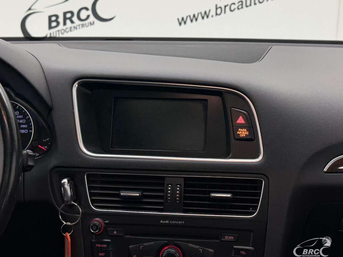 Audi Q5 2011 — photo 16