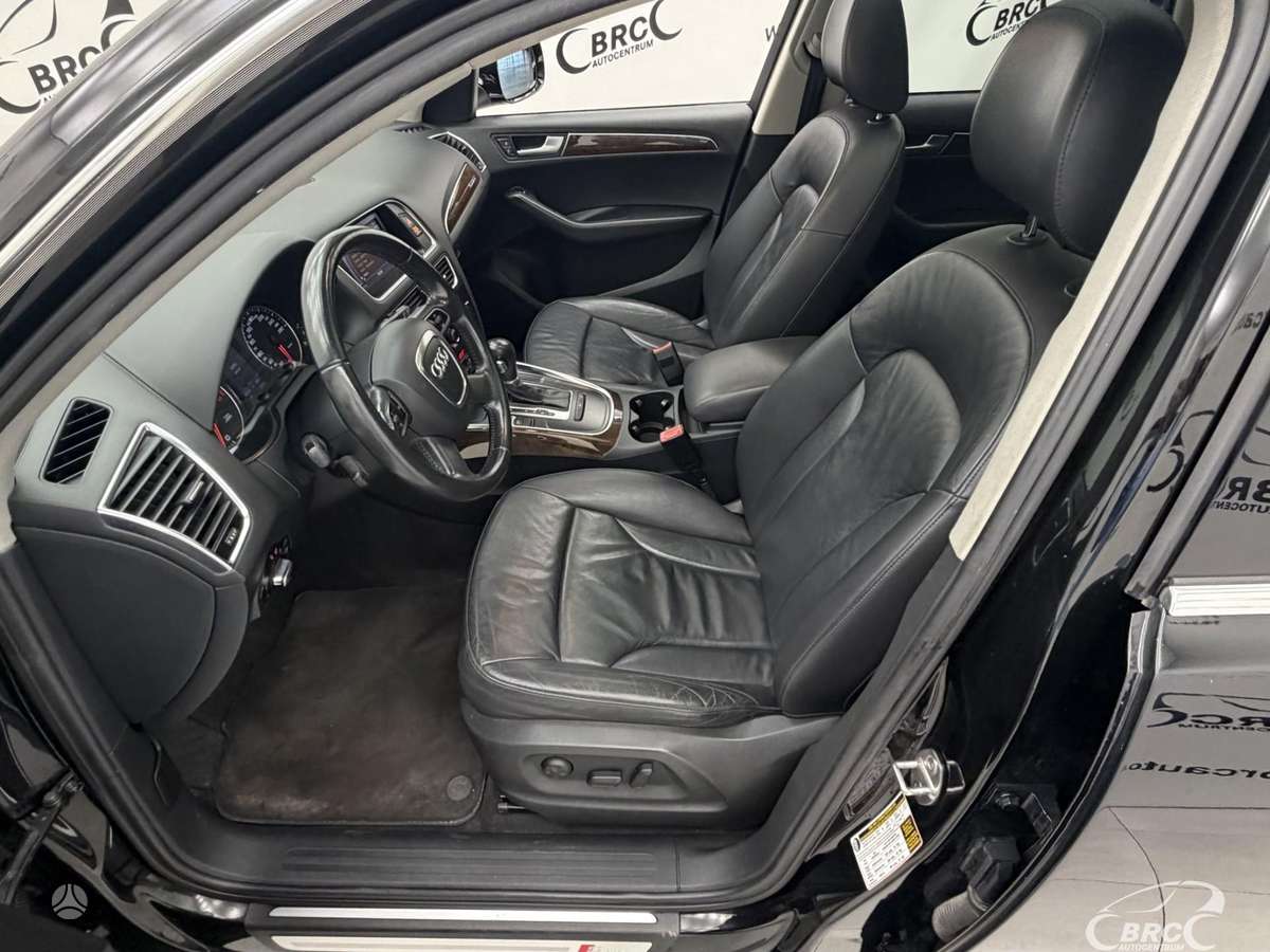 Audi Q5 2011 — photo 21