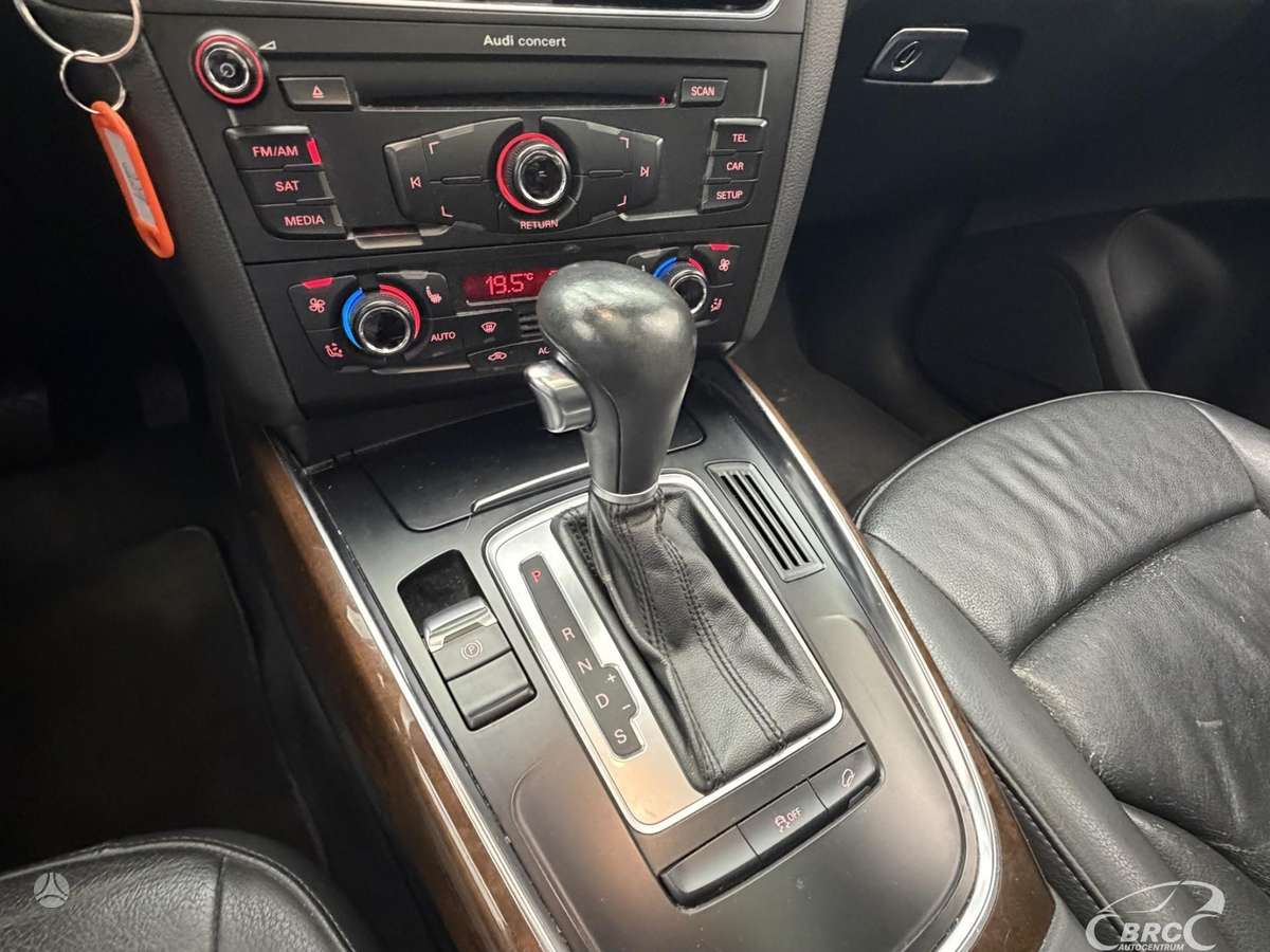 Audi Q5 2011 — photo 26