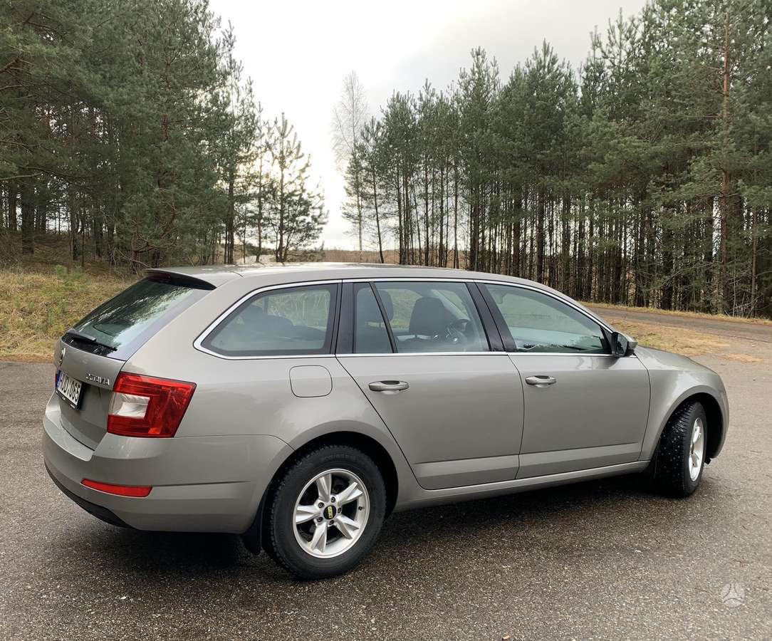 Skoda Octavia 2015 — engine 1600 cm³, 105 HP (77kW)