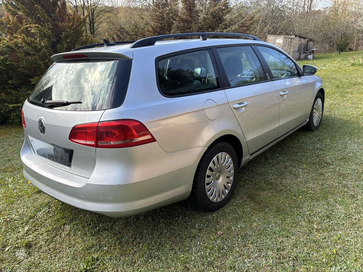 Volkswagen Passat, 2011