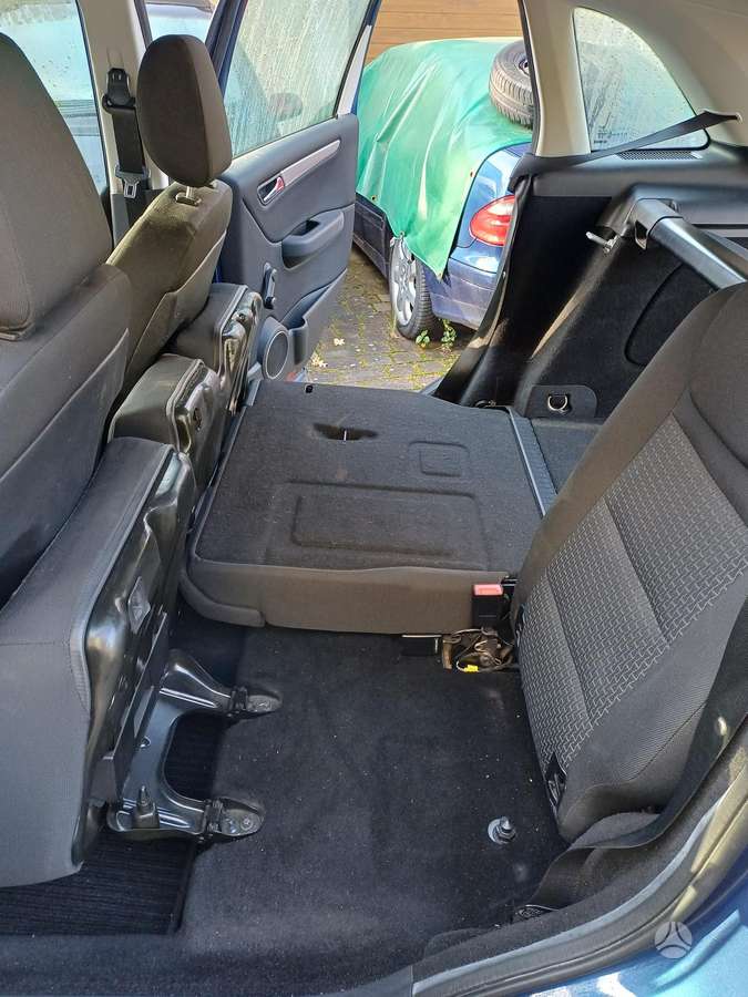 Mercedes-Benz B170 2009 — photo 17