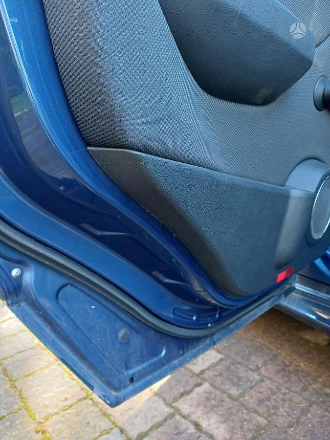 Mercedes-Benz B170 2009 — photo 21