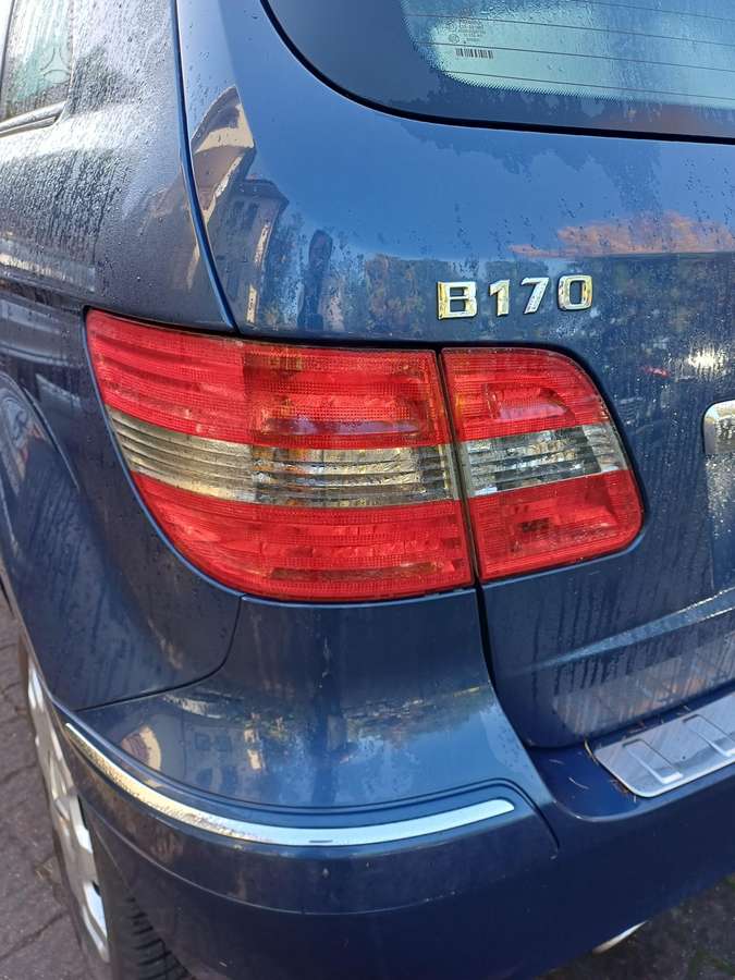 Mercedes-Benz B170 2009 — photo 28