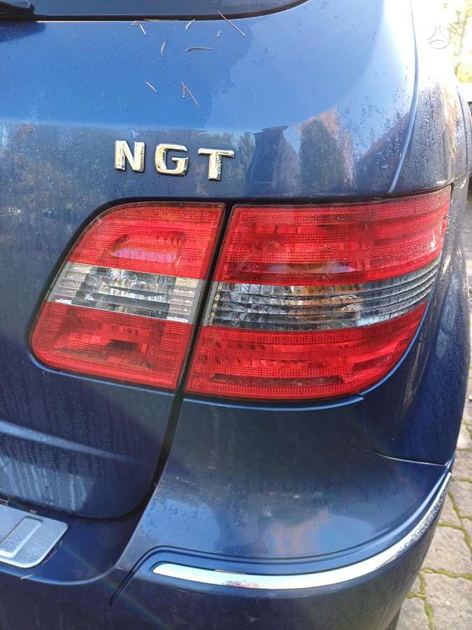 Mercedes-Benz B170 2009 — photo 29
