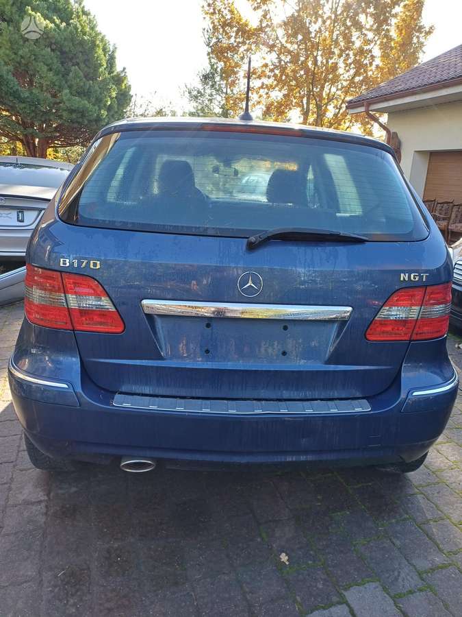 Mercedes-Benz B170 2009 — photo 7