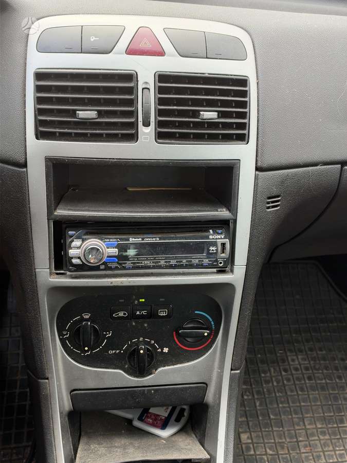 Peugeot 307 2005 — photo 8