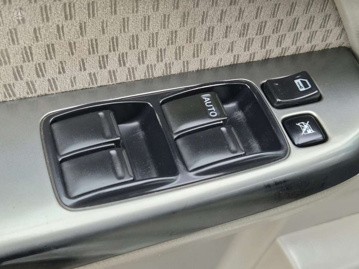Nissan Patrol 2005 — photo 10