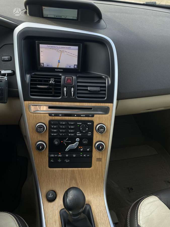Volvo XC60 2008 — photo 14