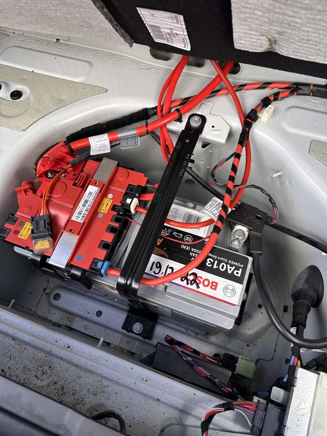 BMW 520 2012 — photo 14
