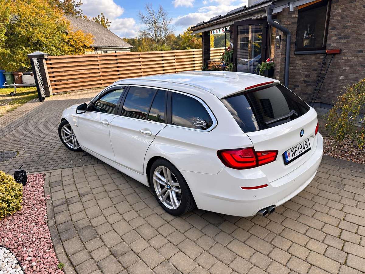 BMW 520 2012 — engine 1995 cm³, 184 HP (135kW)