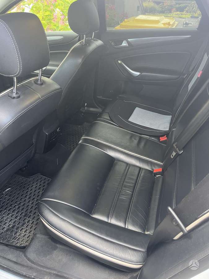 Ford Mondeo 2013 — photo 6
