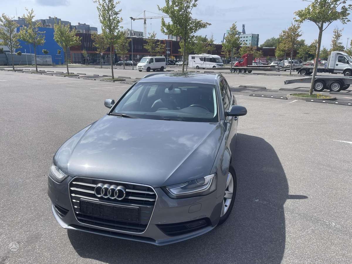 Audi A4 2012 — interior