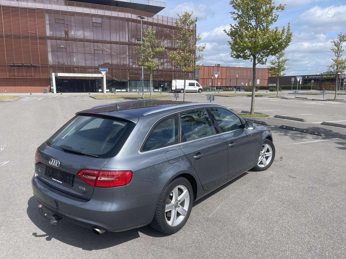 Audi A4 2012 — photo 6
