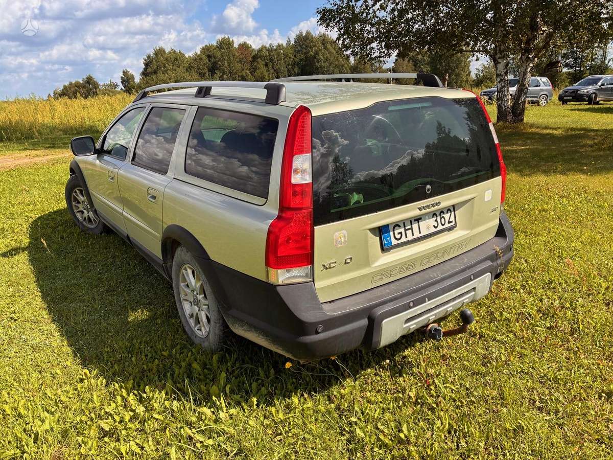 Volvo XC70 2006 — interior