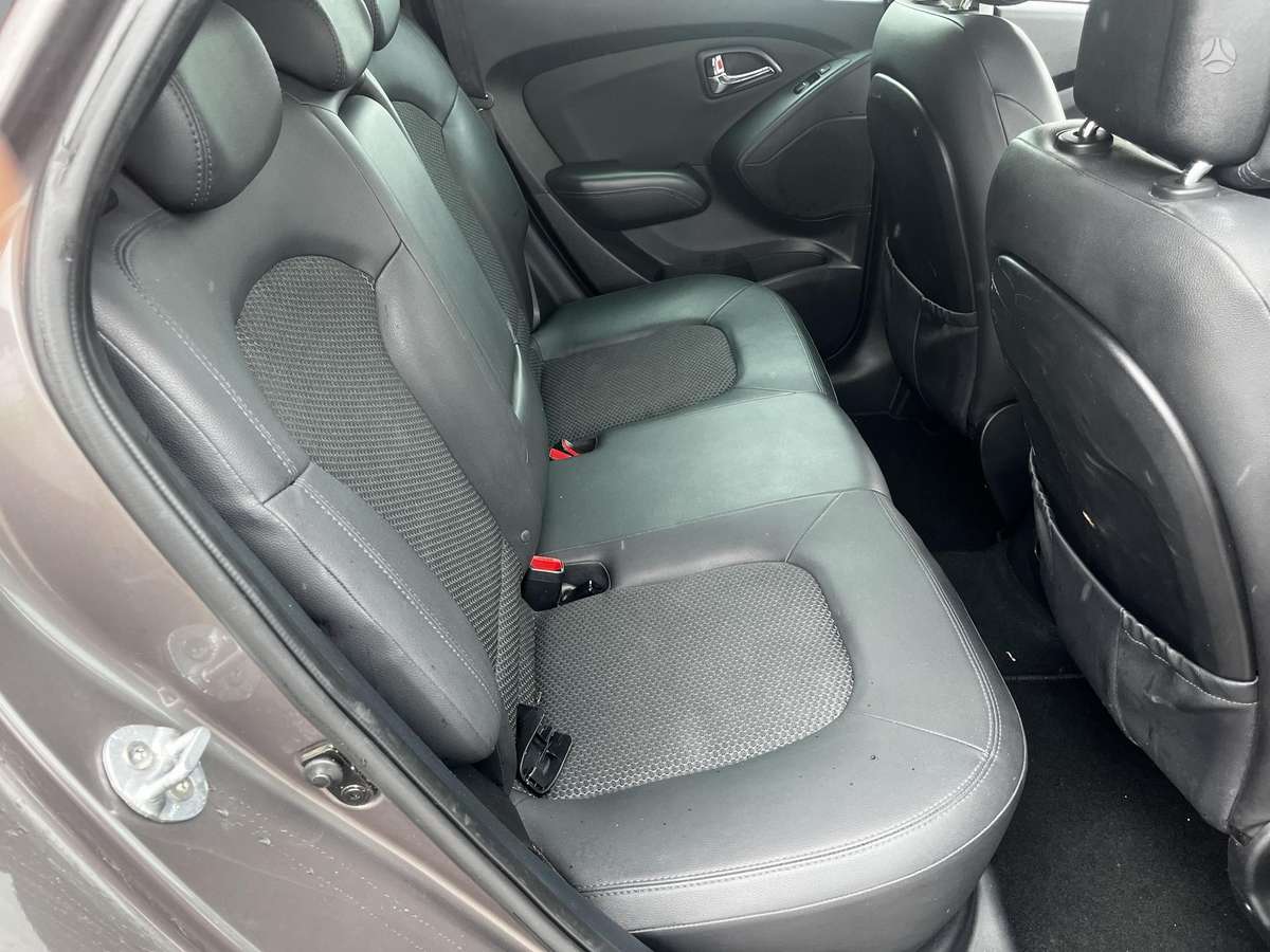 Hyundai ix35 2013 — photo 11