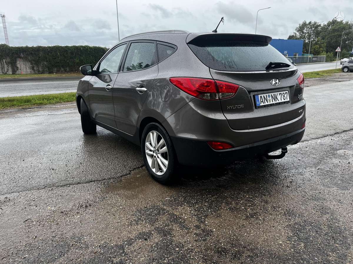 Hyundai ix35 2013 — interior