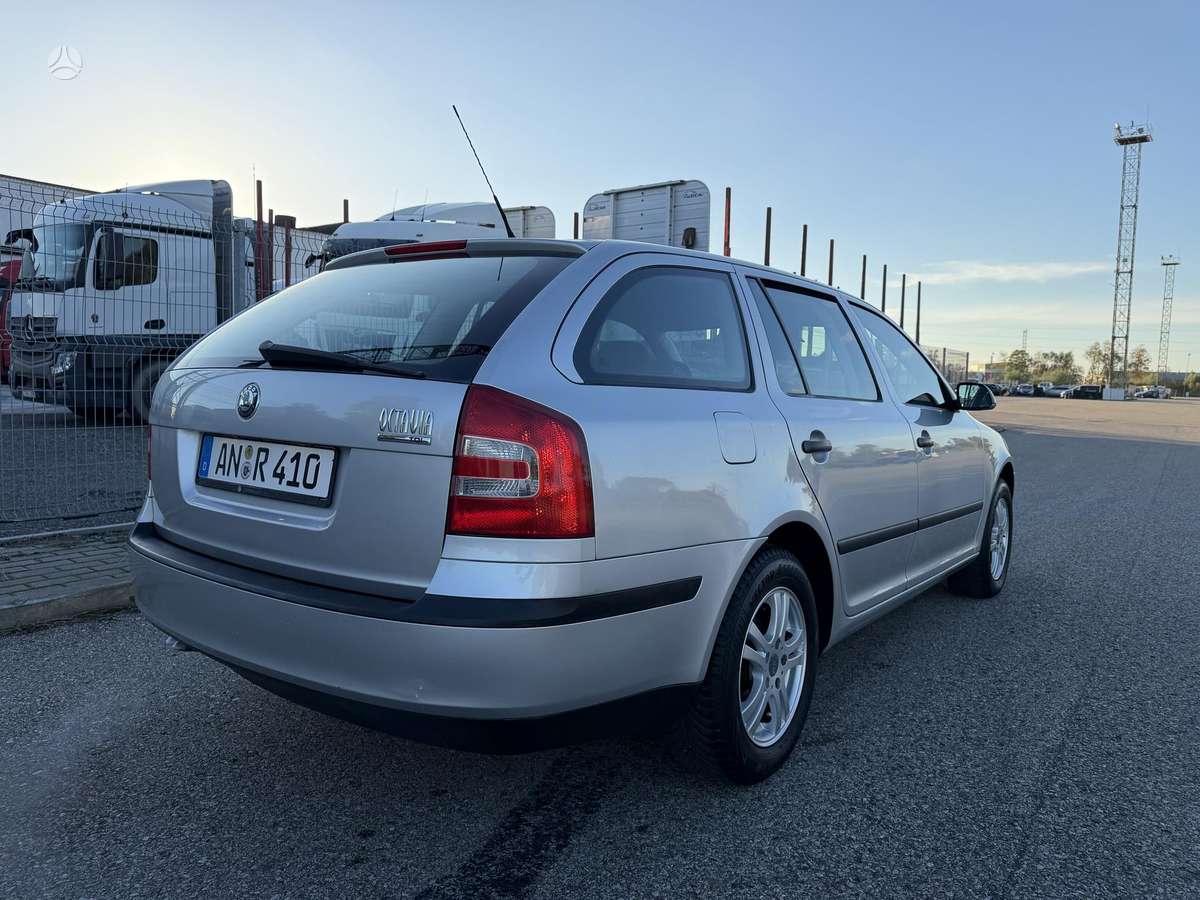 Skoda Octavia 2006 — фото 18