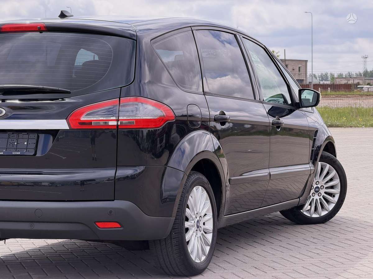 Ford S-MAX 2012 — photo 10