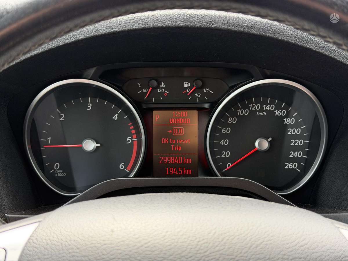 Ford S-MAX 2012 — photo 19