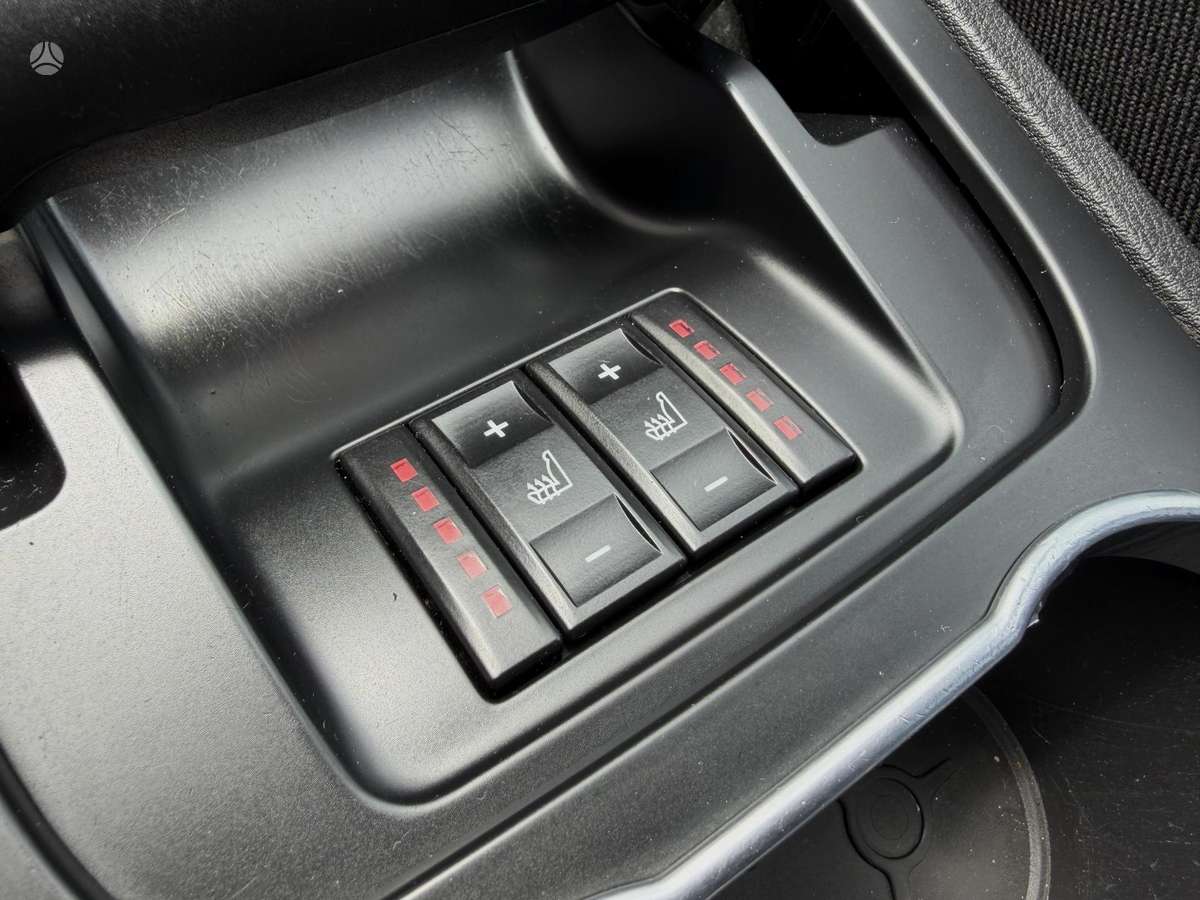 Ford S-MAX 2012 — photo 23