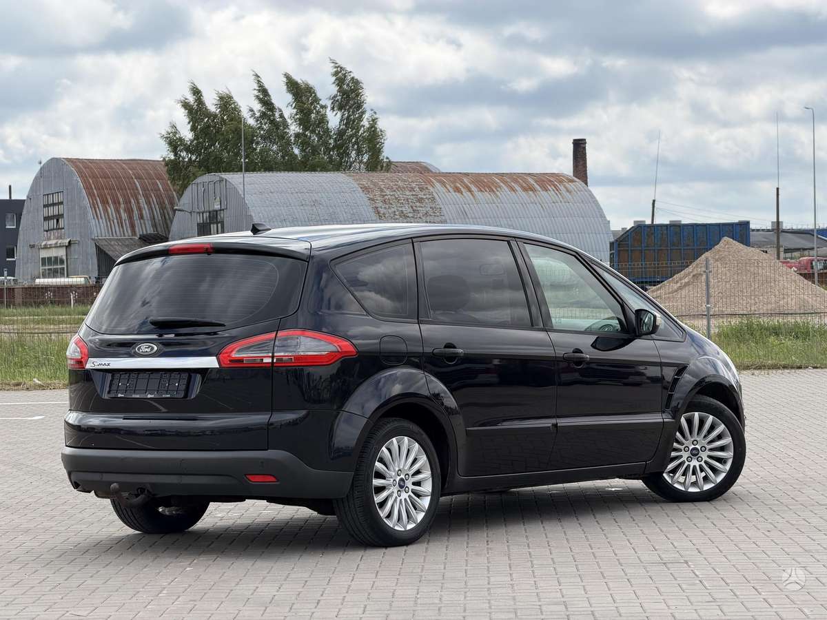 Ford S-MAX 2012 — photo 9