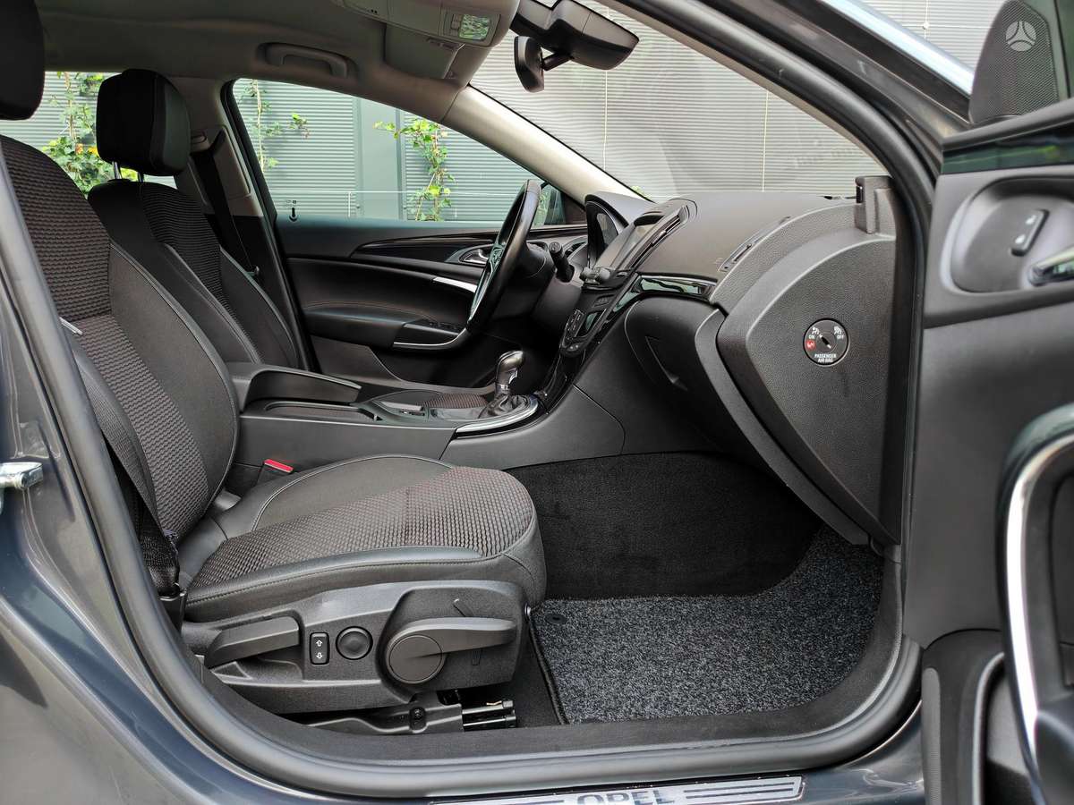 Opel Insignia 2015 — photo 18