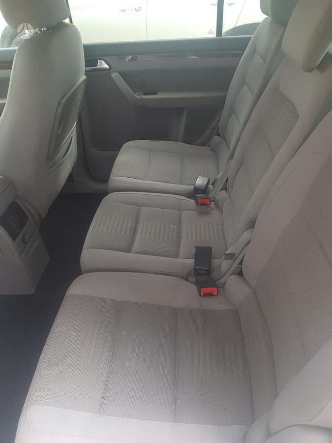 Volkswagen Touran 2008 — photo 12