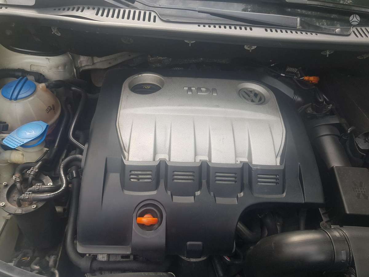 Volkswagen Touran 2008 — photo 15