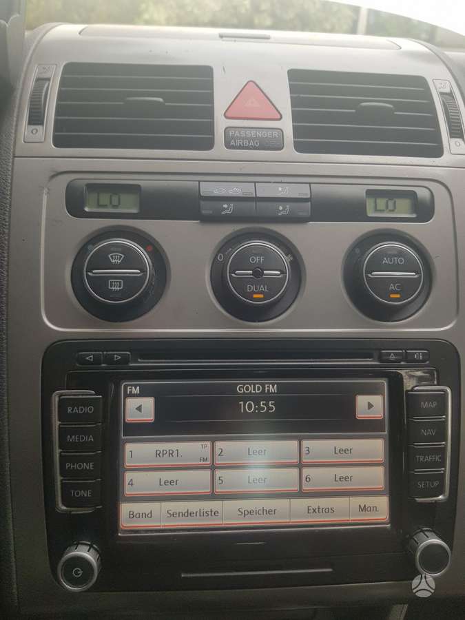 Volkswagen Touran 2008 — photo 16
