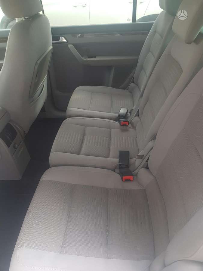 Volkswagen Touran 2008 — photo 9