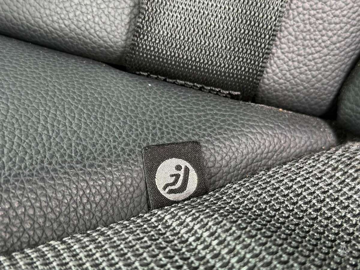 Mercedes-Benz C220 2011 — photo 15