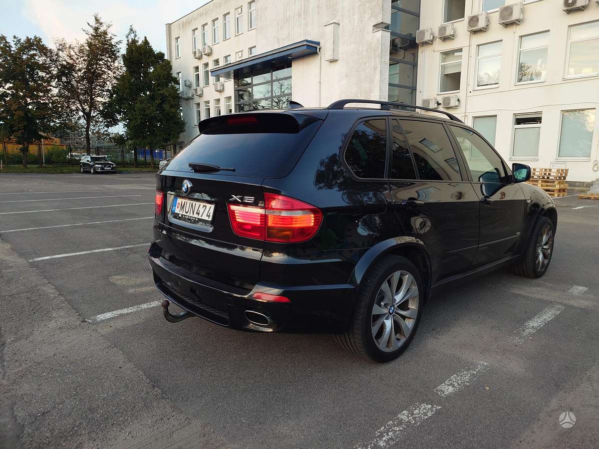 BMW X5 2007 — салон