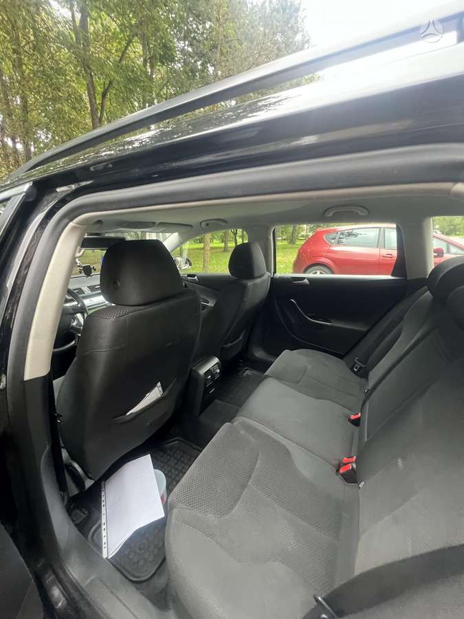 Volkswagen Passat 2009 — photo 6