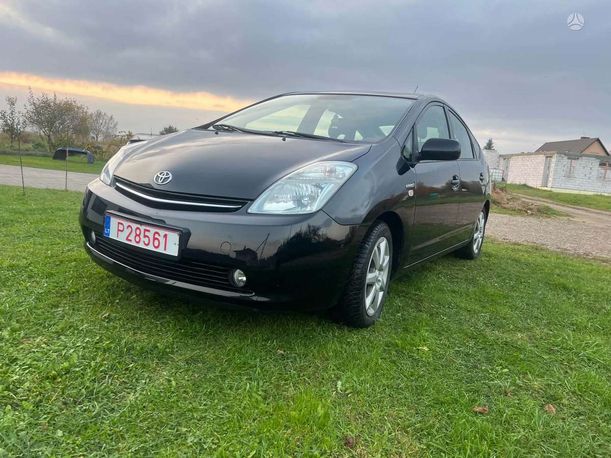 Toyota Prius 2008 — engine 1500 cm³