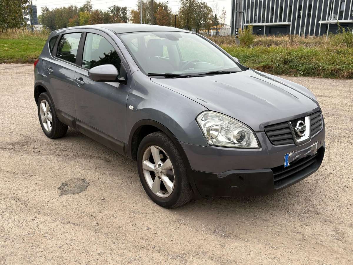 Nissan Qashqai 2007 — rear view