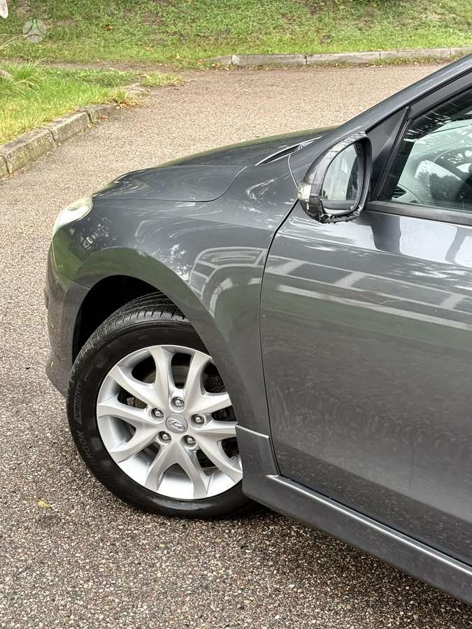 Hyundai i30 2011 — photo 15