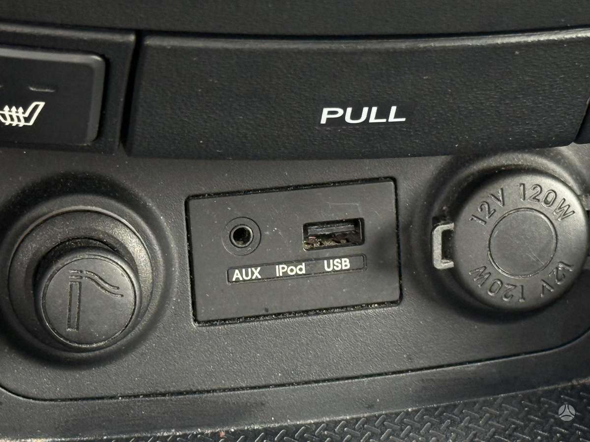 Hyundai i30 2011 — photo 26