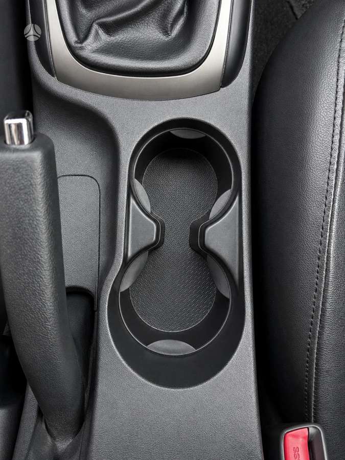 Hyundai i30 2011 — photo 27