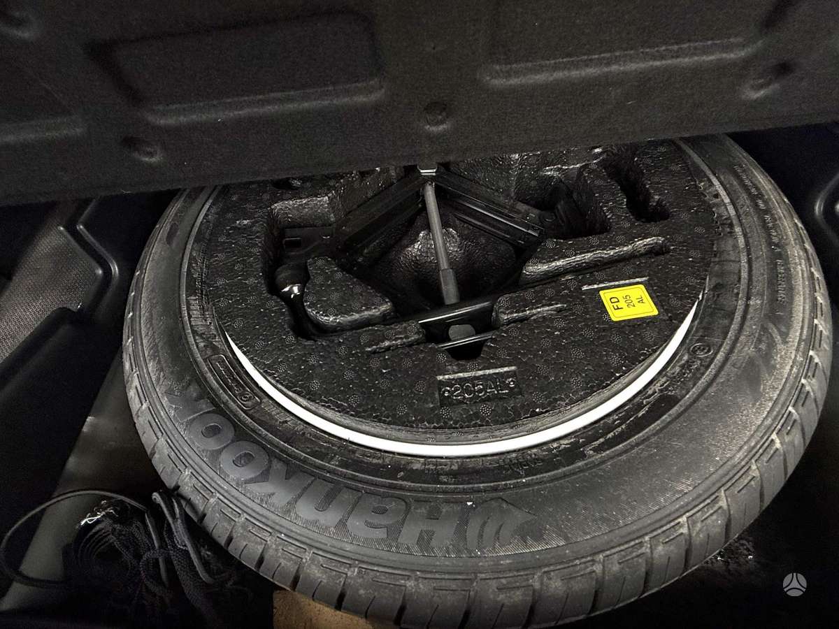 Hyundai i30 2011 — photo 34