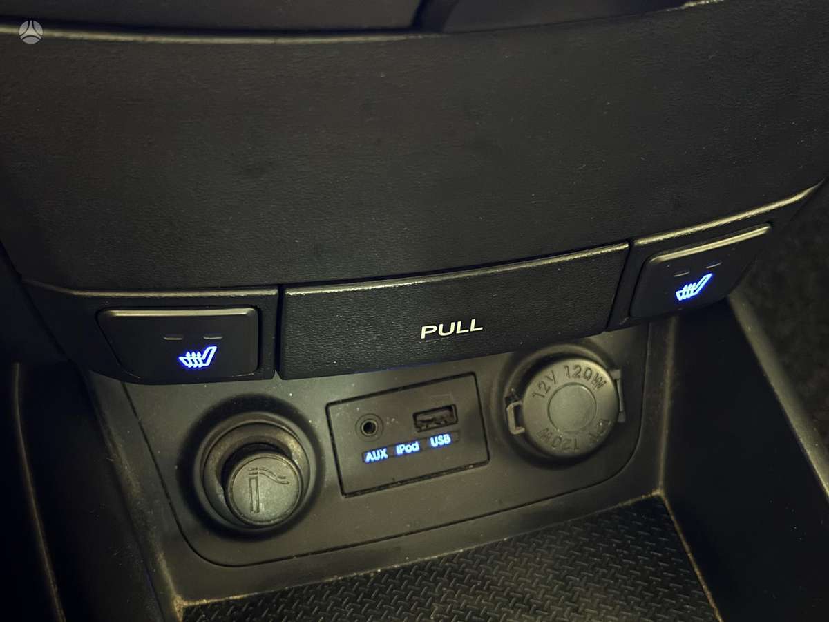 Hyundai i30 2011 — photo 38