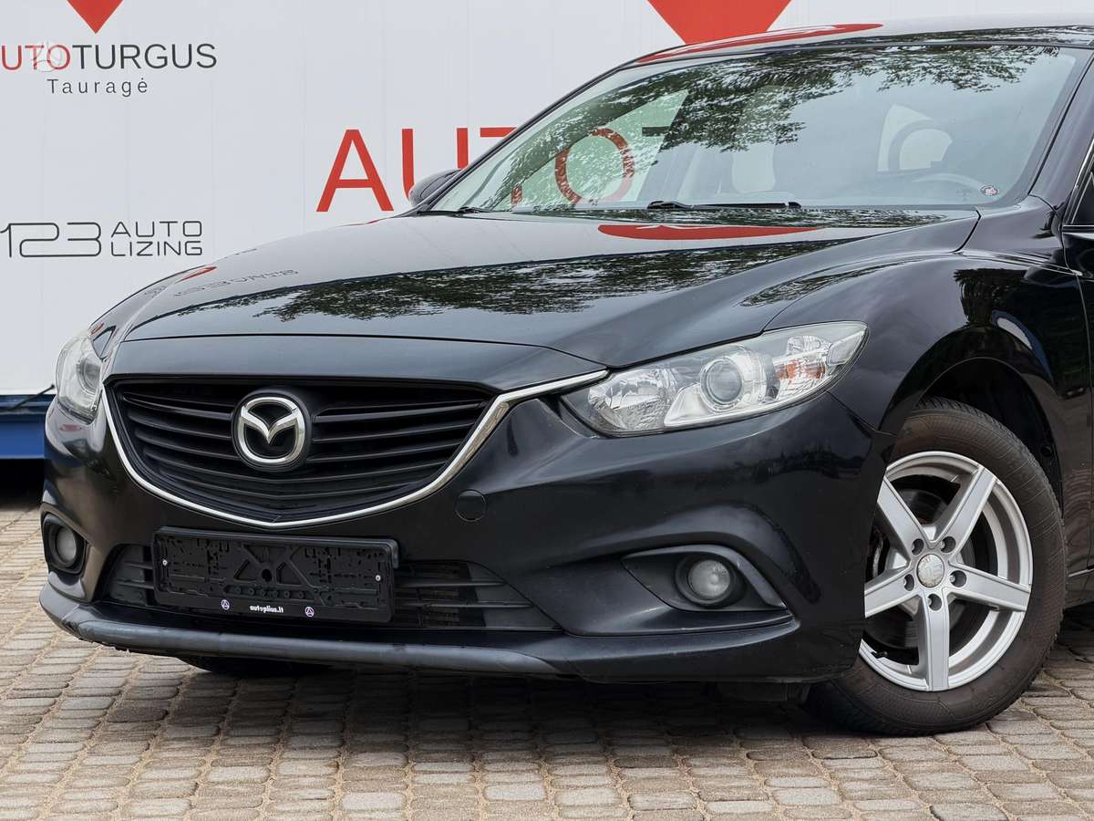 Mazda 6 2015 — вигляд ззаду