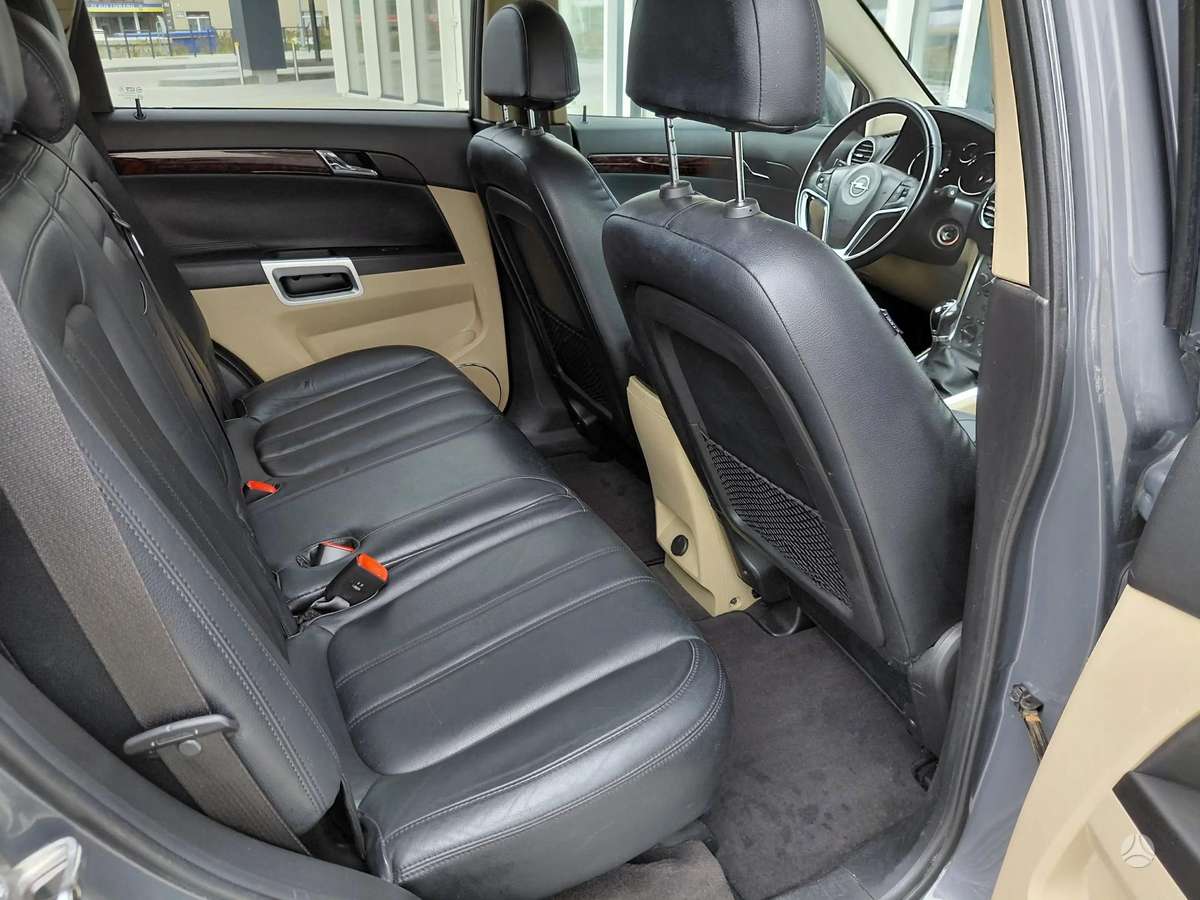 Opel Antara 2011 — photo 10