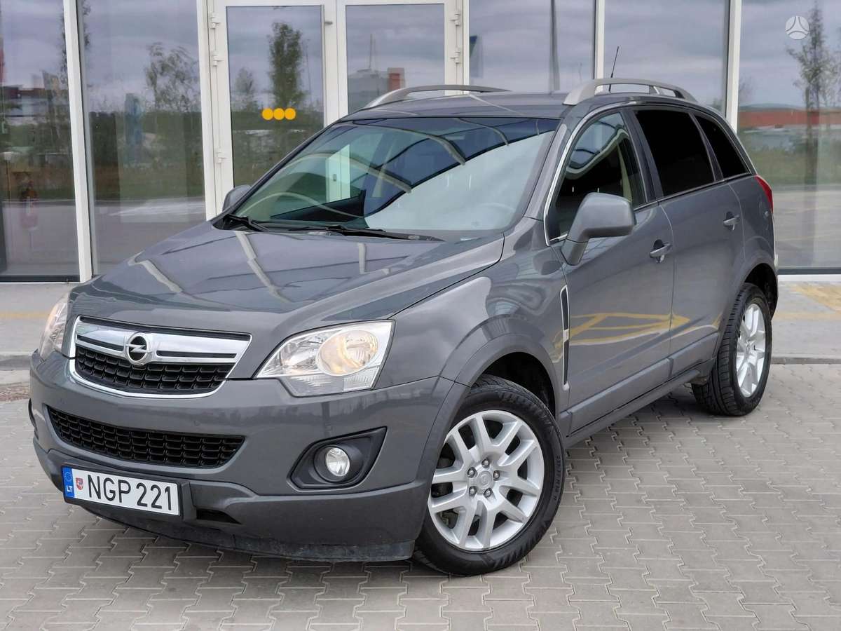 Opel Antara 2011 — interior